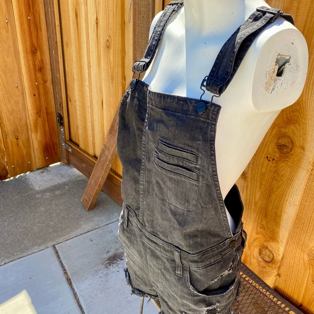 Black Overall Shorts - Picture 6 of 11